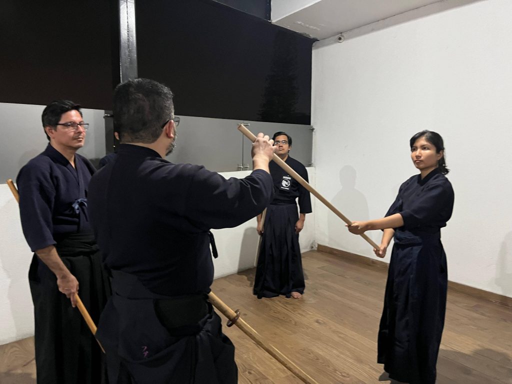 Entrenamiento especial de Jodo en Guayaquil con el Sensei Fano