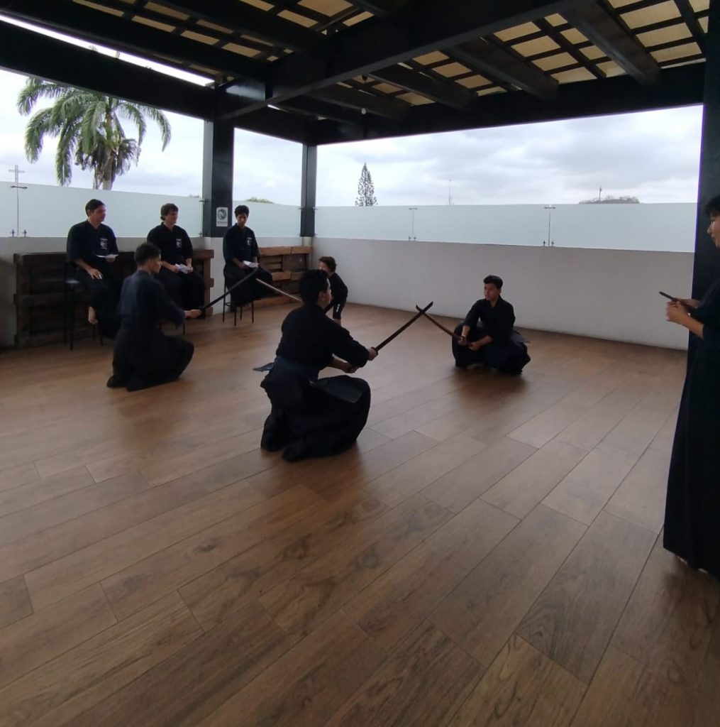 Exitosa Jornada de Exámenes de Jodo y Kendo en el Dojo Shobukan